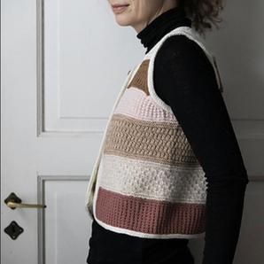 52 Weeks of Scrap Yarn by Laine Publications